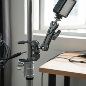 Super Clamp con brazo mágico y rótula